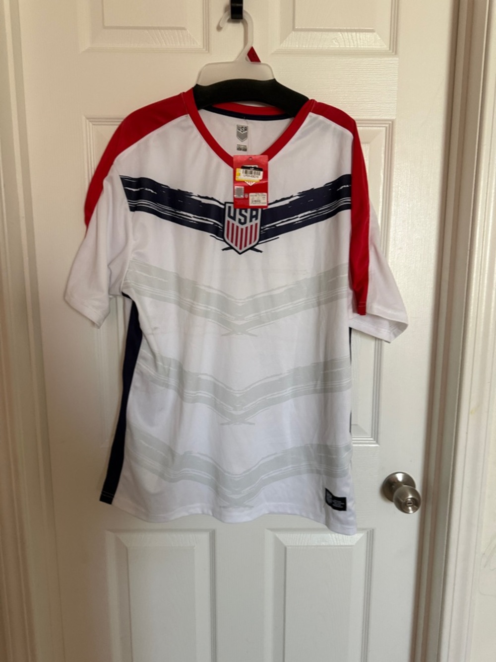 USA adult White Soccer Jersey with Red Trim xxl NWT - Picture 3 of 4